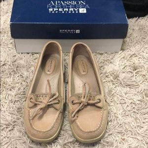 Sperry anglefish boat shoe